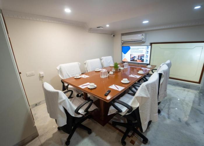 Alba Premier, Vadodara