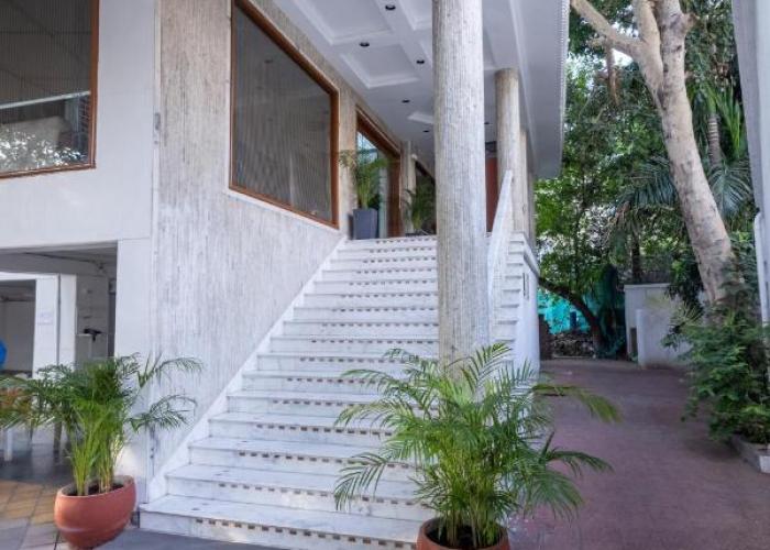 Alba Premier, Vadodara