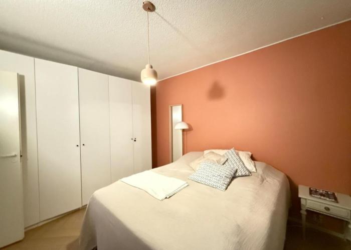 101 m2 Bright four-room apartment near the city center