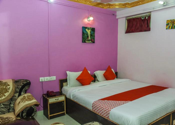 OYO 15443 Hotel Mega Palace