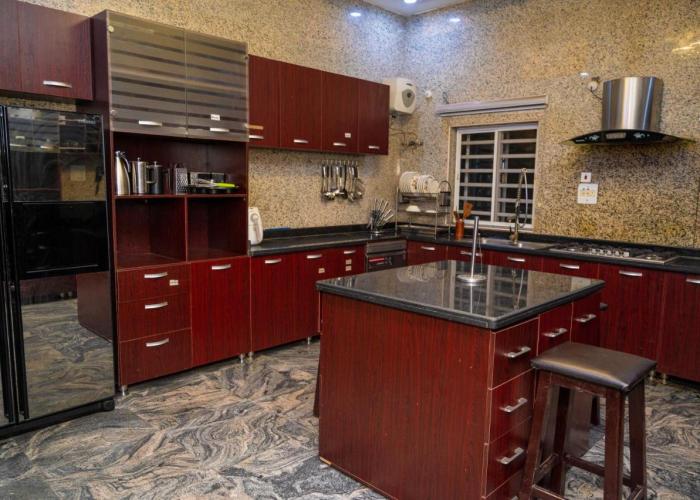 Number Ten by Scarborough - Luxury Serviced Apartments, Asaba