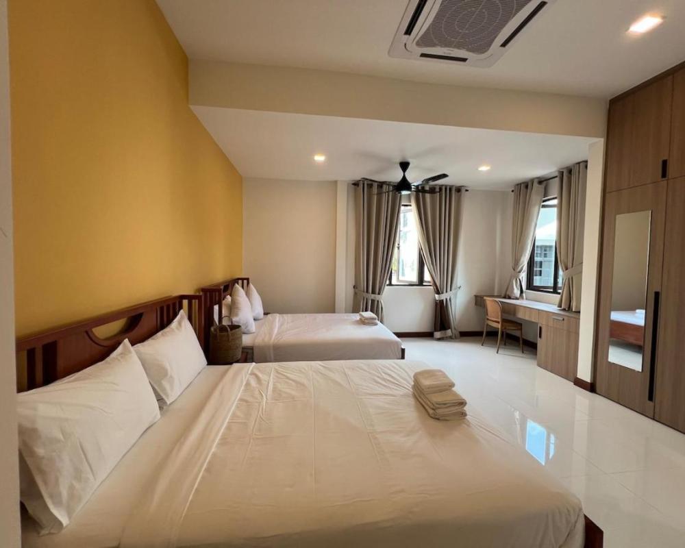 Beach House WaterfrontPoolSaunaHot JacuzziWifi