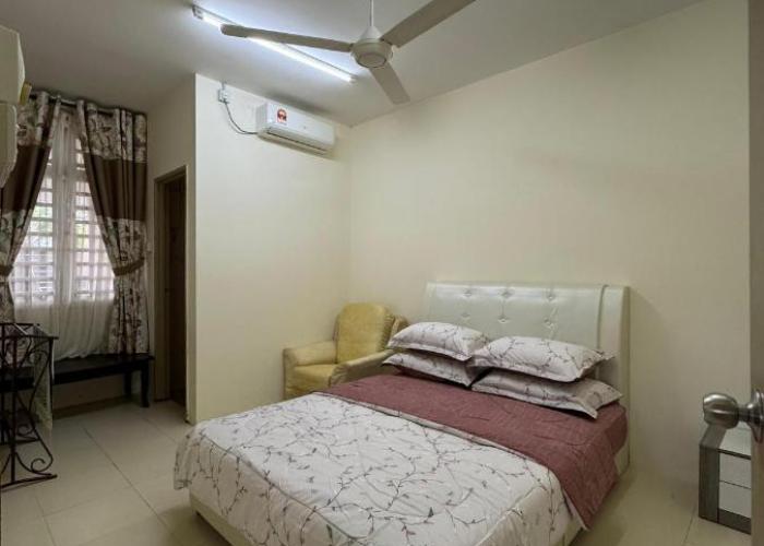 Adawiyah Guest House, Gambang