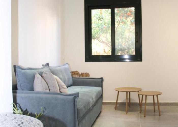 Pirgos Cozy Apartment for 4 by MPS