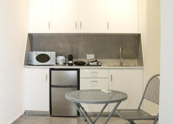 Pirgos Cozy Apartment for 4 by MPS