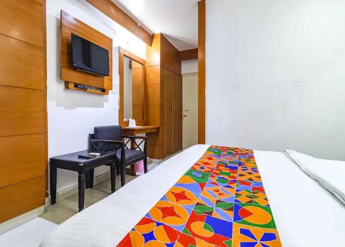 FabHotel Nand