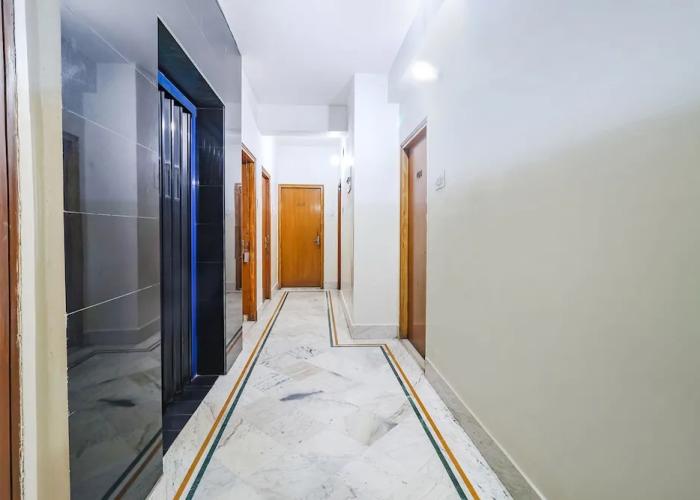 FabHotel Nand