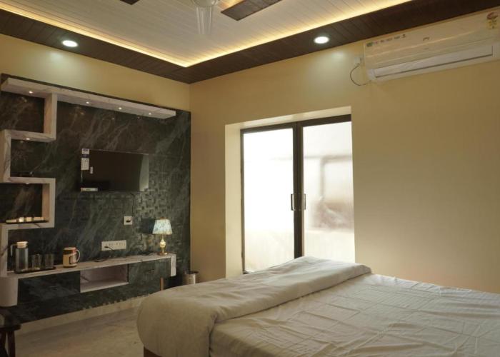 Classy5 Guest House