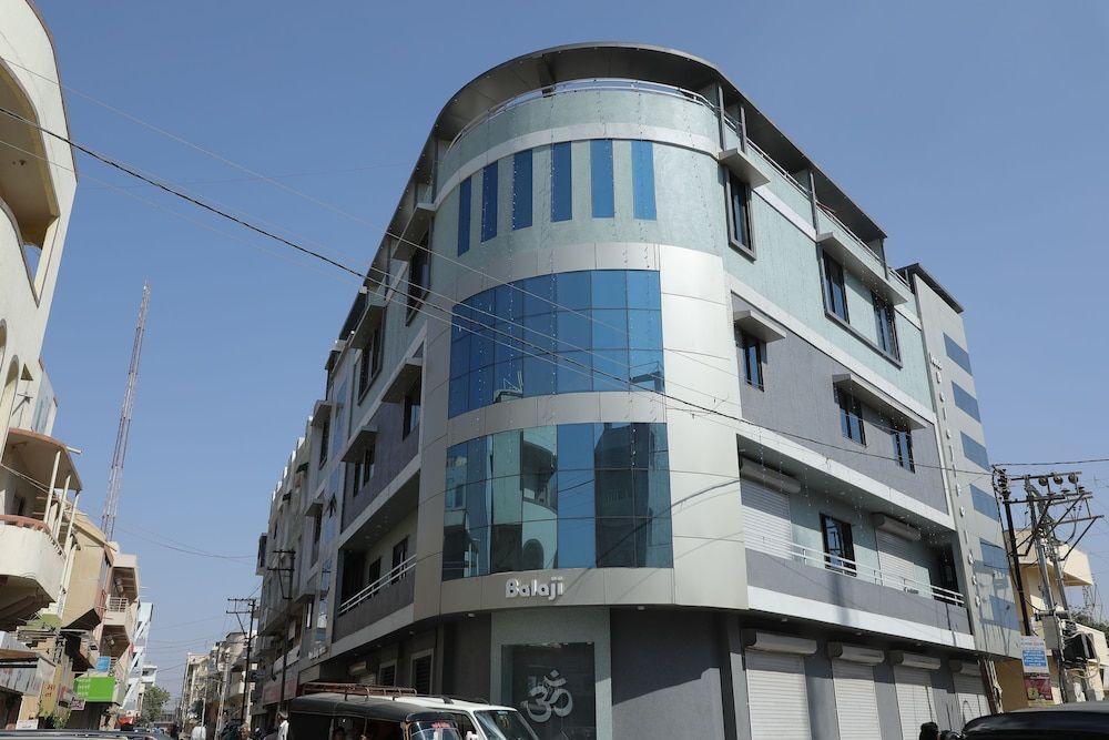 Hotel Balaji Palace