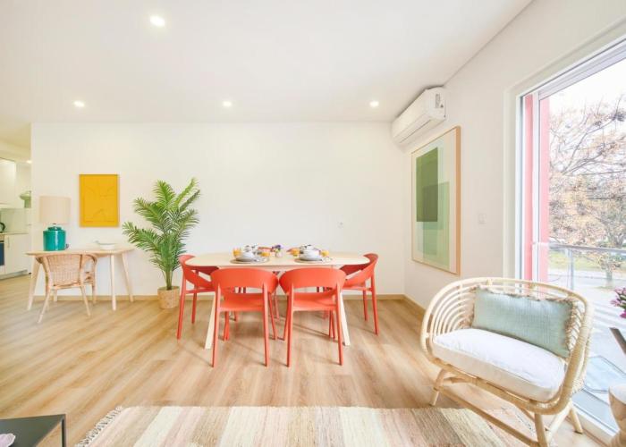 Beachside Modern Flat with AC, By TimeCooler