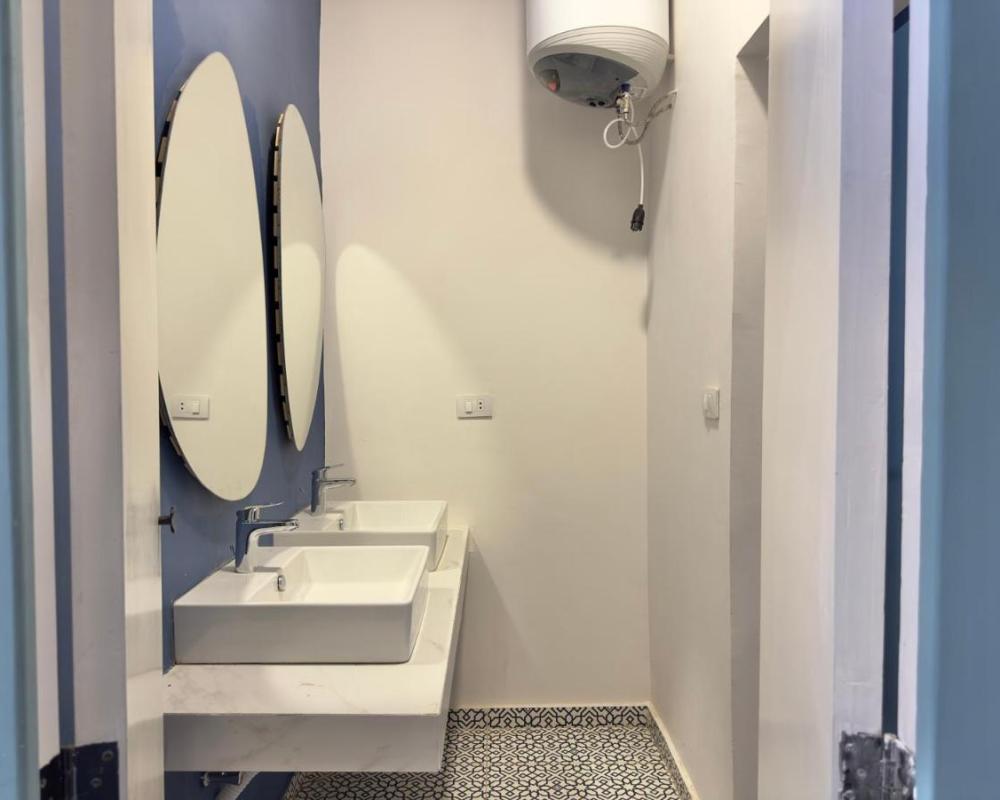 фото Nomads Hostel