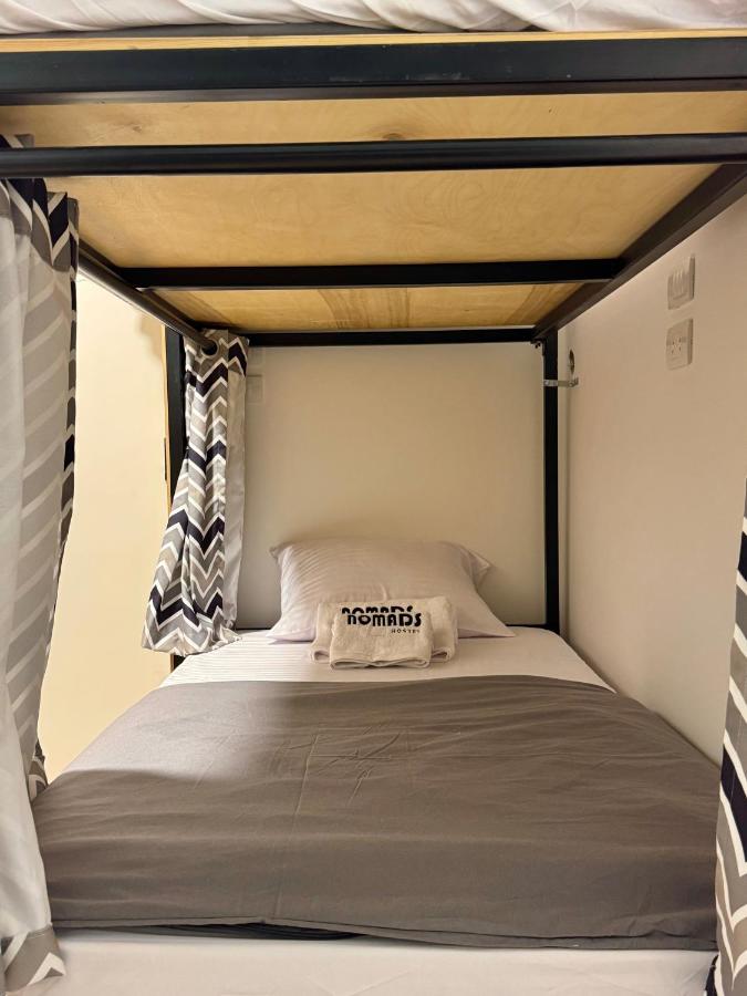 фото Nomads Hostel