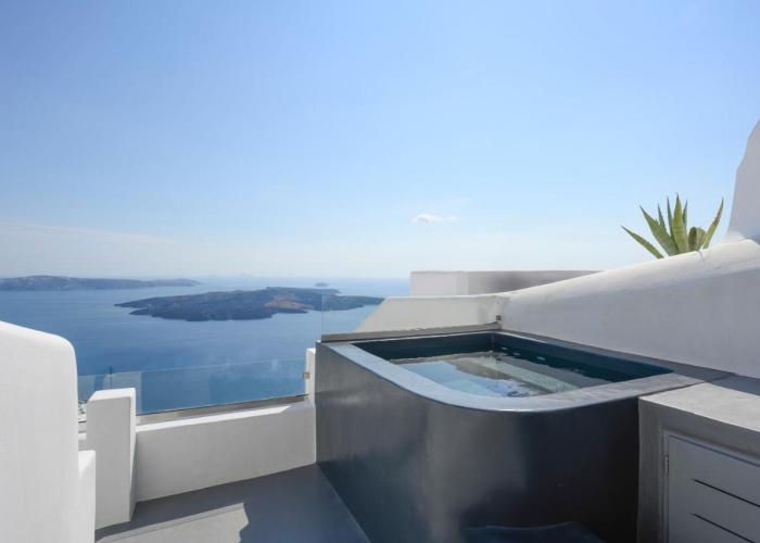 Hommage Suites with Caldera View Hot tub