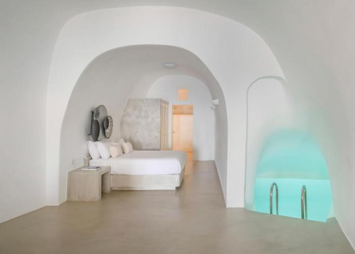 Hommage Suites with Caldera View Hot tub