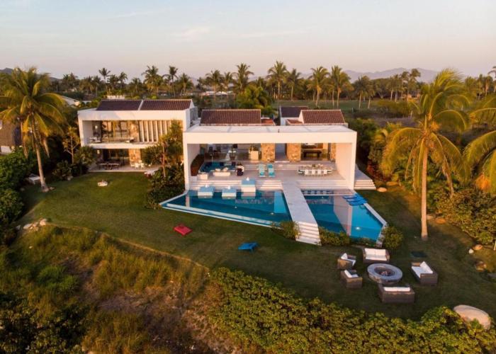 Casa Brisa Luxury on The Beach