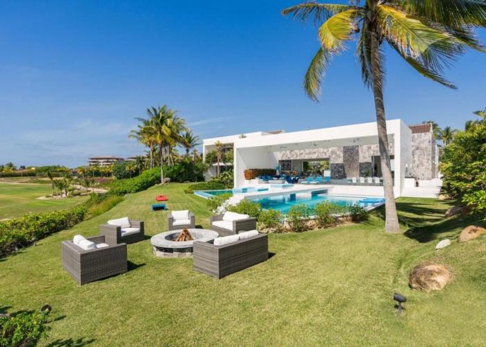 Casa Brisa Luxury on The Beach