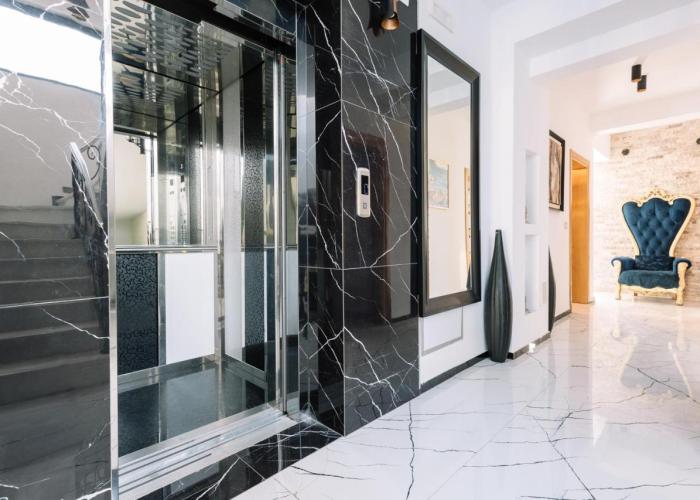 Hotel Platinum Lux