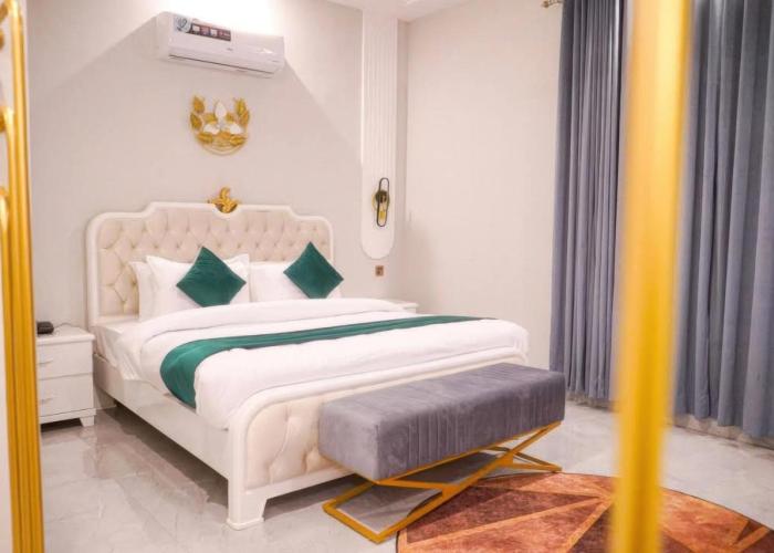 Grand Shalimar Hotel