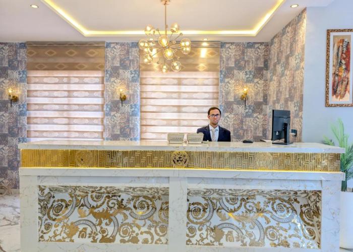 Grand Shalimar Hotel