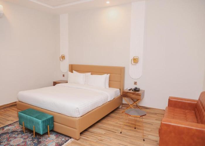 Grand Shalimar Hotel