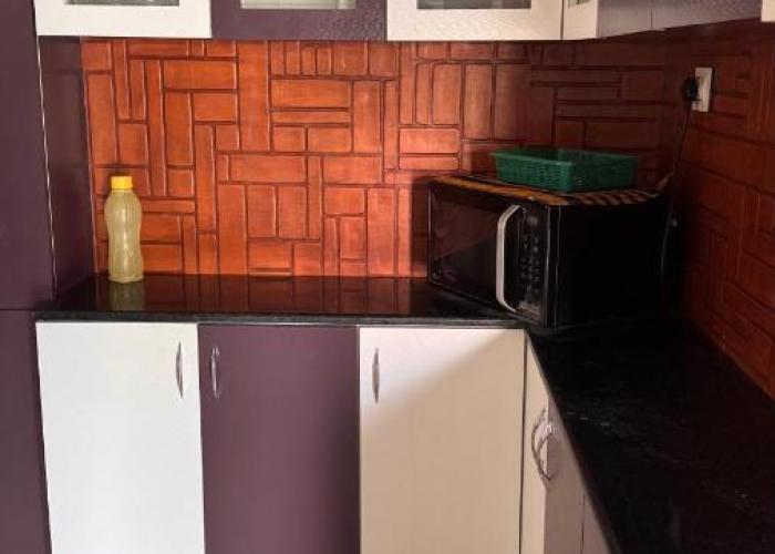 Independent flat kompally