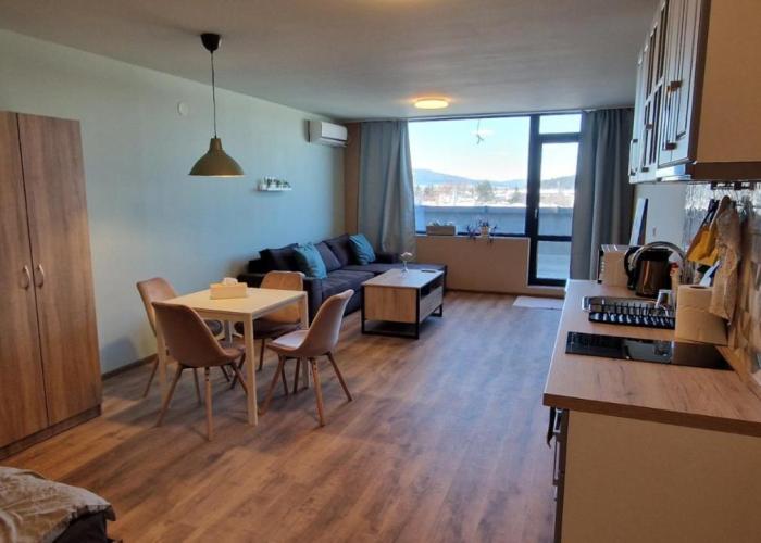 Cosy n fully equipped studio
