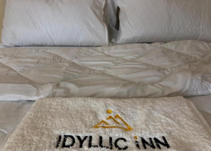 Idyllic Inn