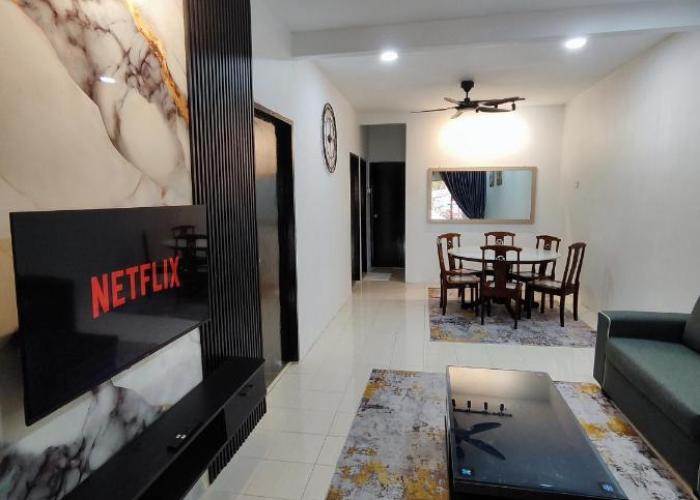 Homestay Temerloh Jaya with Private Pool 3Bedroom 3Aircond 2Water Heater Free High Speed Wi-Fi Netflix