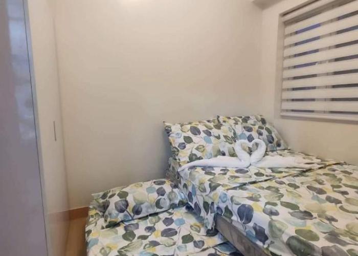 2BR Fully Furnished Condo Unit near SM Fairview