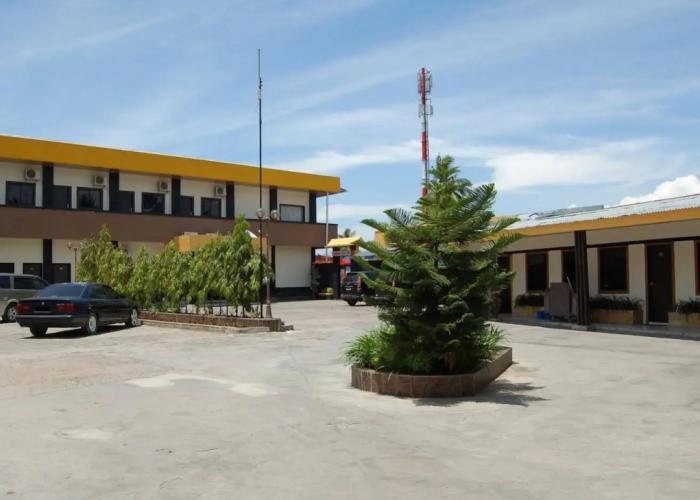 Grand Sari Hotel