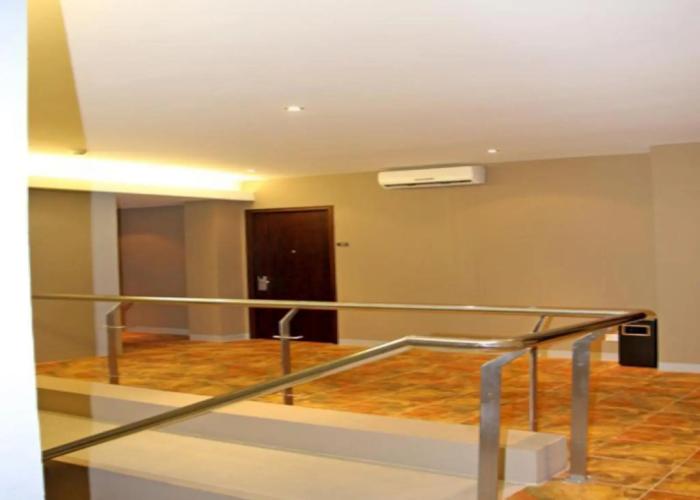 Plan B Hotel