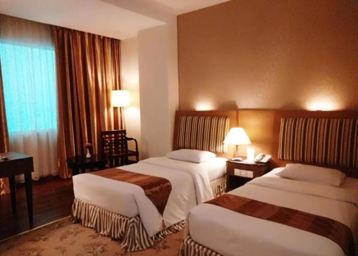 Rocky Plaza Hotel Padang