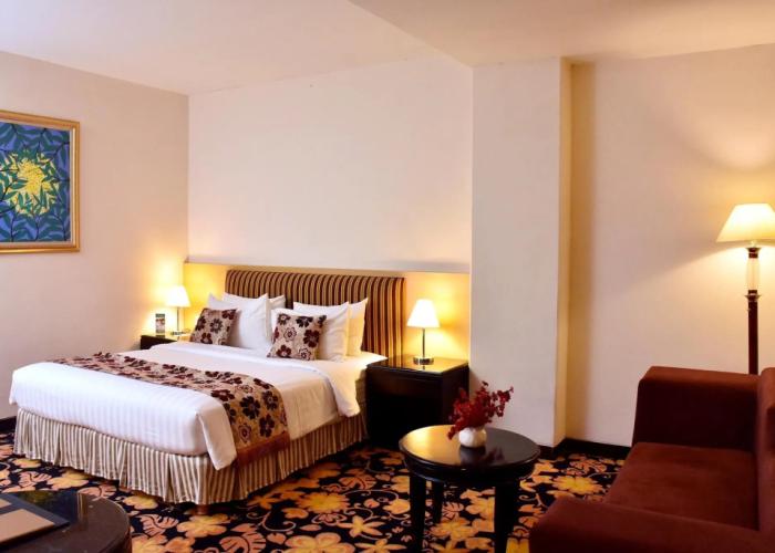 Rocky Plaza Hotel Padang