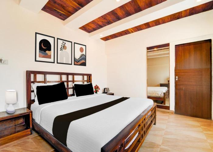 Collection O Charing Cross Ooty