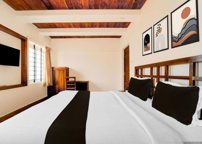 Collection O Charing Cross Ooty