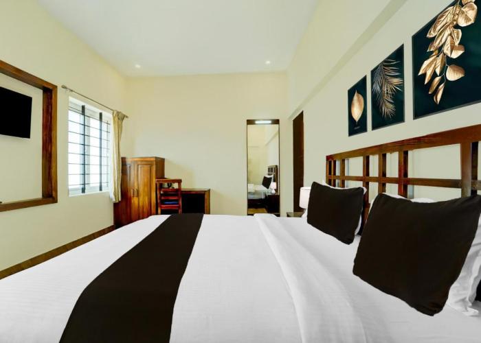 Collection O Charing Cross Ooty