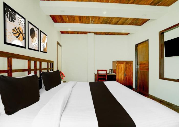 Collection O Charing Cross Ooty