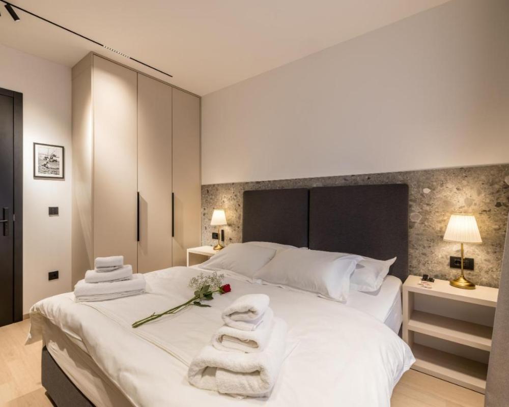 фото Riviera Suites