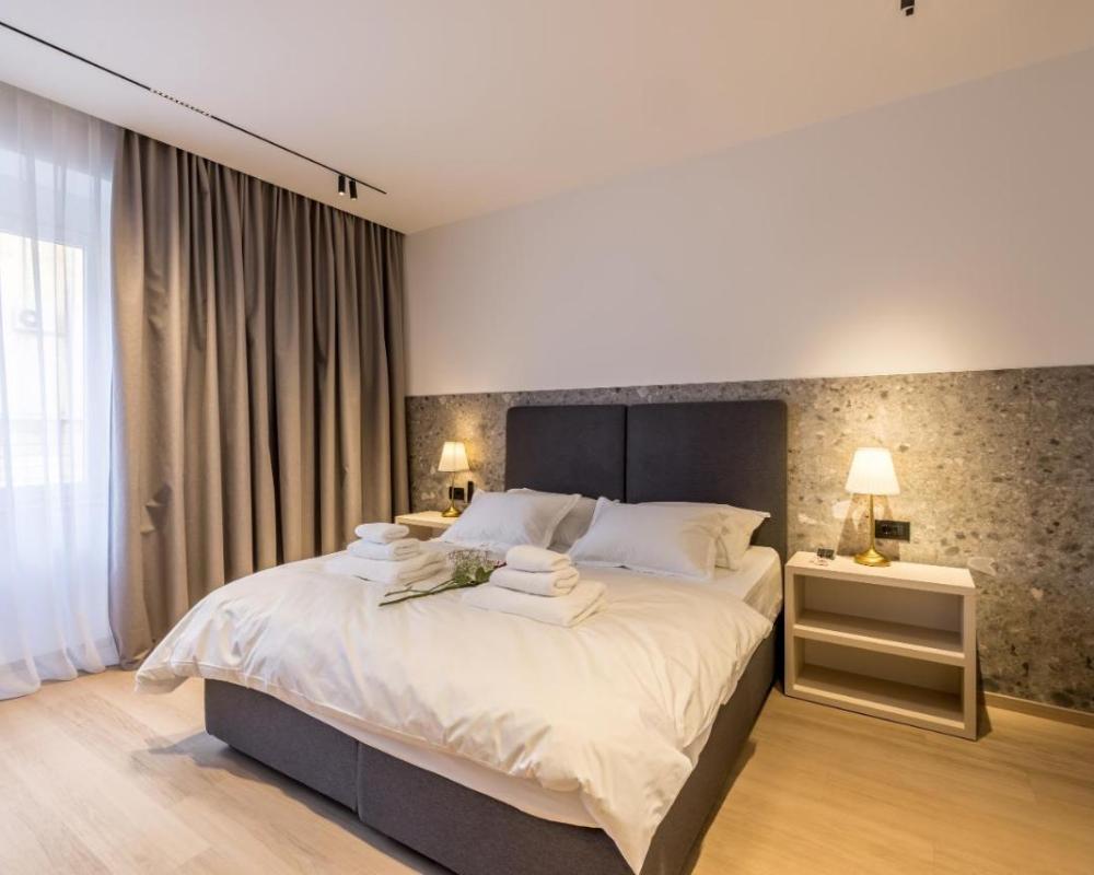 фото Riviera Suites