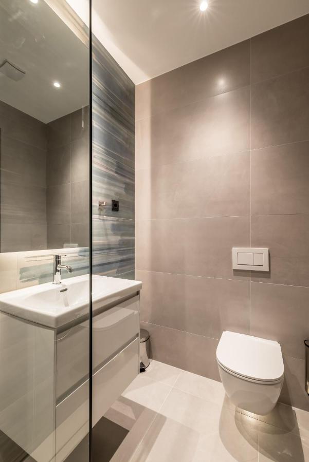фото Riviera Suites