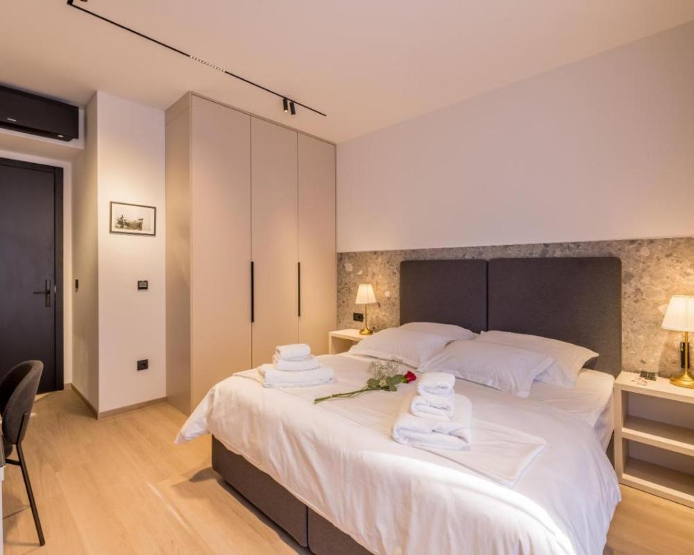 фото Riviera Suites