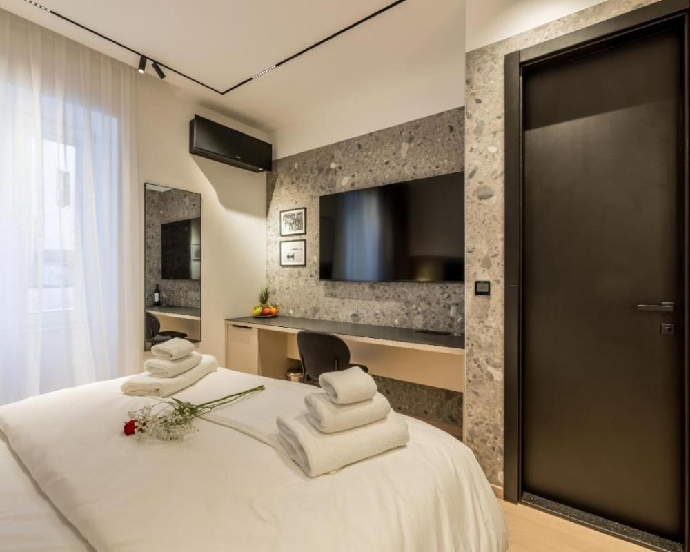 фото Riviera Suites
