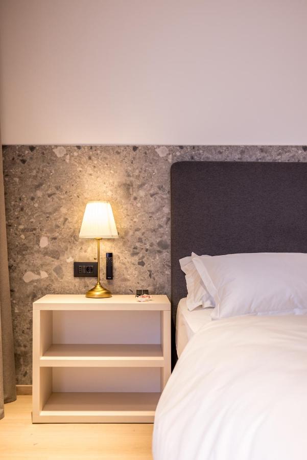 фото Riviera Suites