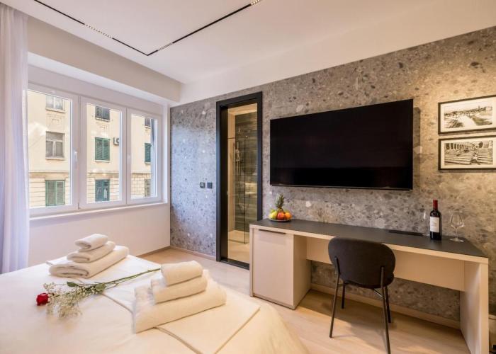 Riviera Suites