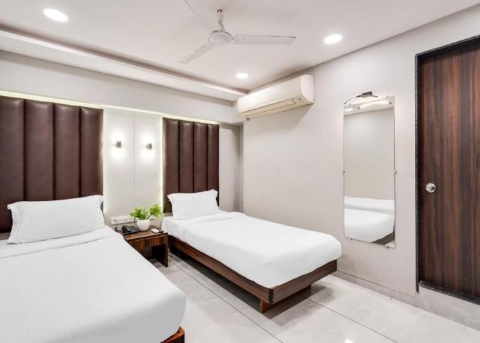 Palette Country Club Surat