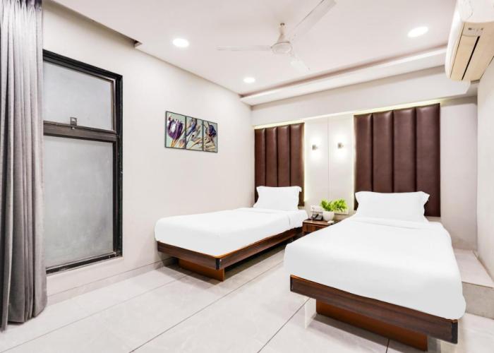Palette Country Club Surat
