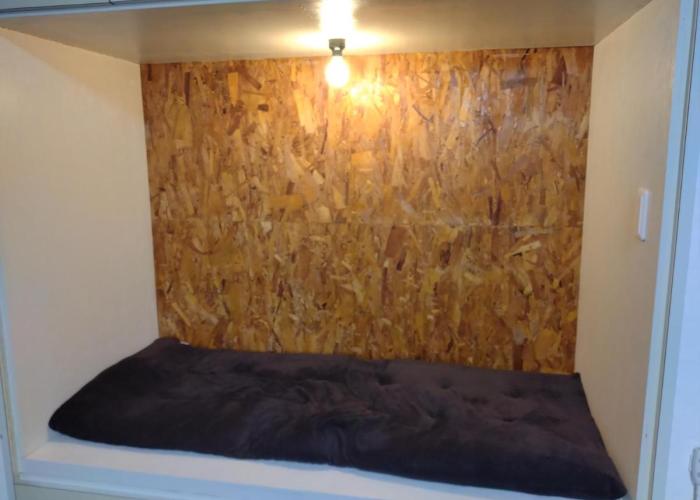 Hostel 鶴々