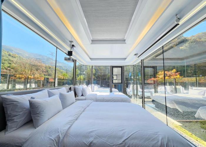 Galaxy X Hotel Type Caravan Glamping & Pension