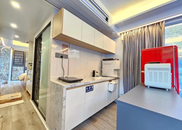 Galaxy X Hotel Type Caravan Glamping & Pension