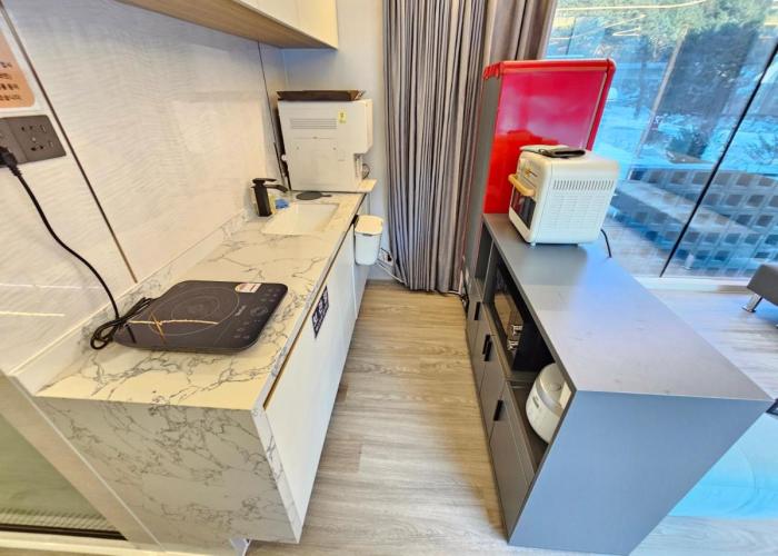 Galaxy X Hotel Type Caravan Glamping & Pension